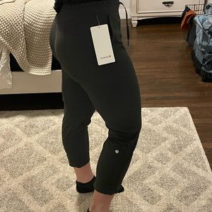 Lululemon Dance Studio Crop